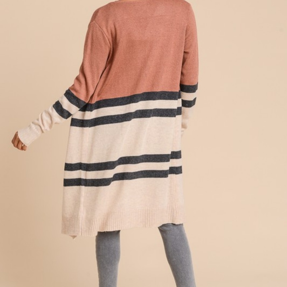 Rustic Cardi - Picture 3 of 4
